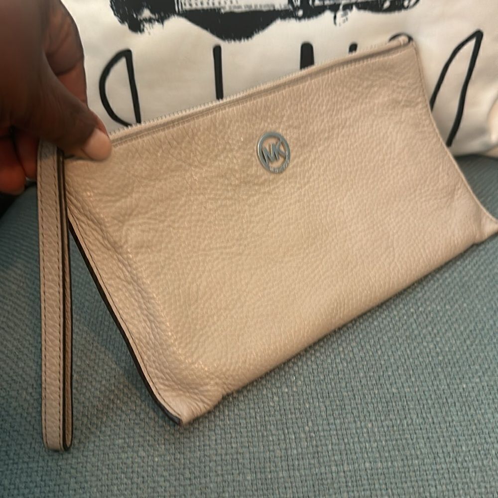 Michael Kors Leather Bone Wristlet